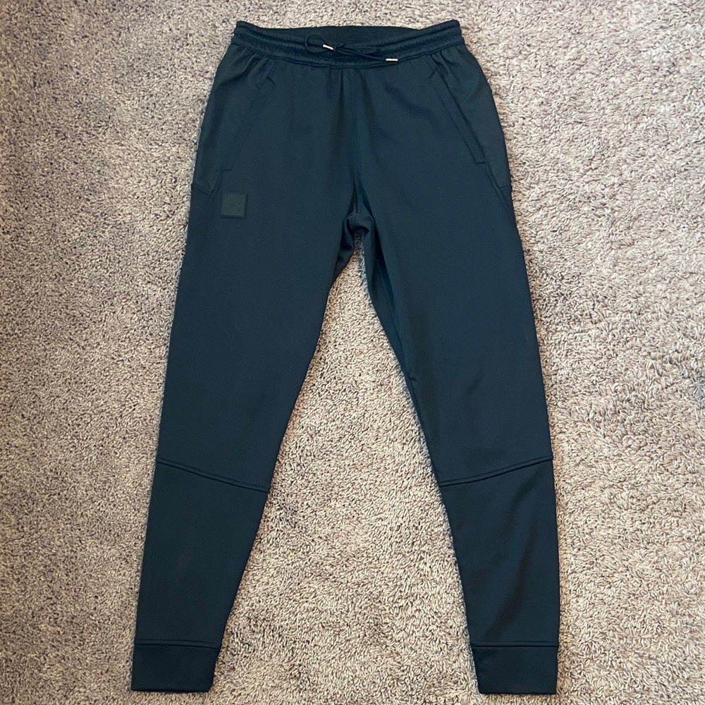 Under Armour Women’s Black Jogger Sweatpants SM/P/CH